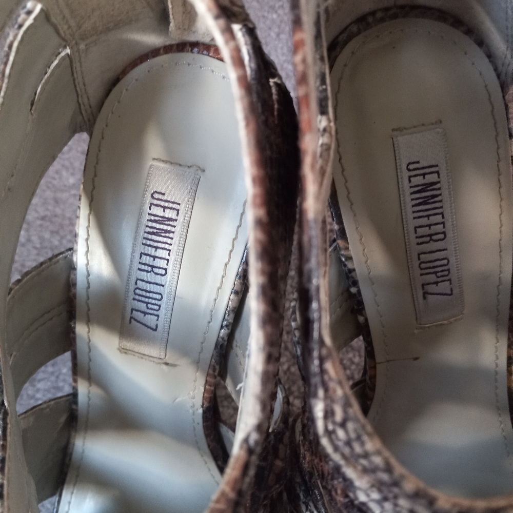 Heeled Sandals - Picture 2 of 7